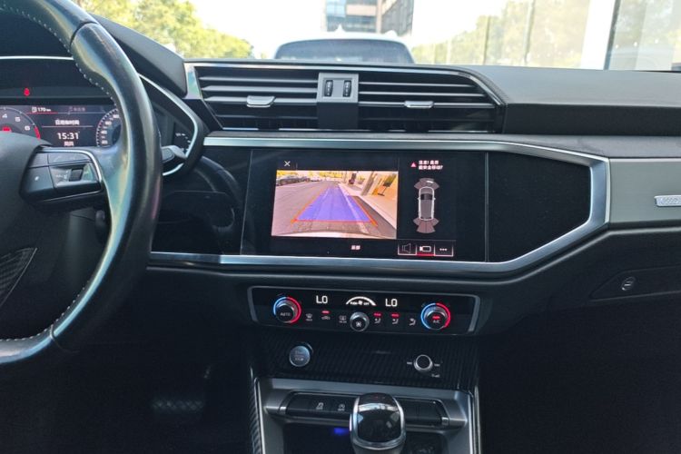 Audi Q3 2019 #13 Audi Q3 2019 car image #13