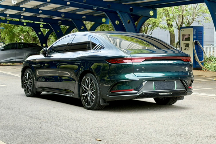 BYD Han 2023 immagine di auto #6