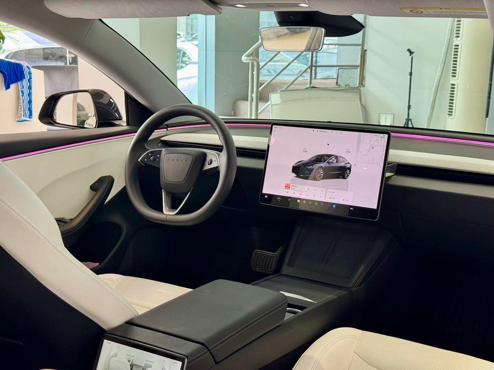 Tesla Model 3 2024 #12 Tesla Model 3 2024 car image #12