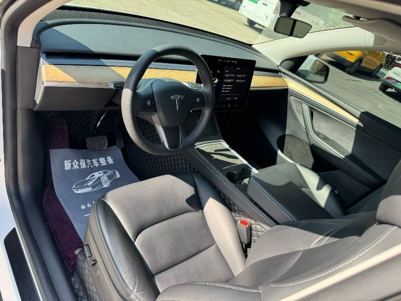 Tesla Model Y 2022 #7 Tesla Model Y 2022 car image #7