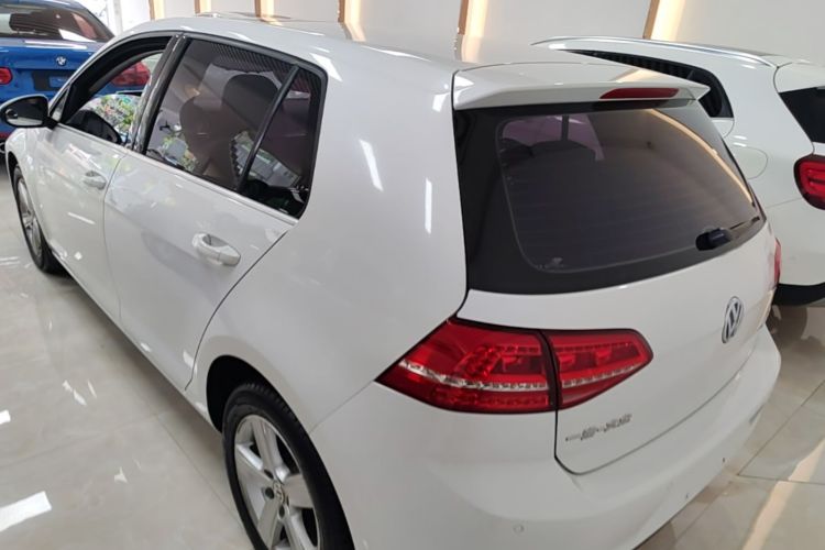 Volkswagen Golf 2016 car image #5