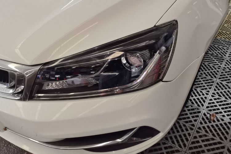 GEELY Emgrand 2020 car image #23