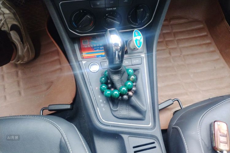 Volkswagen Lavida 2018 car image #16