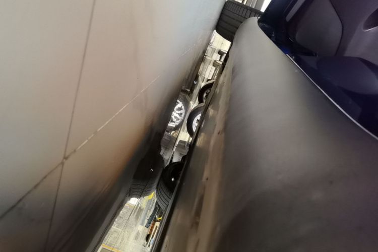 Tesla Model Y 2021 car image #27