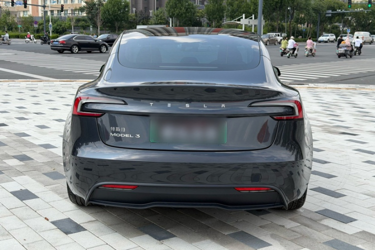 Tesla Model 3 2025 #6 Tesla Model 3 2025 car image #6