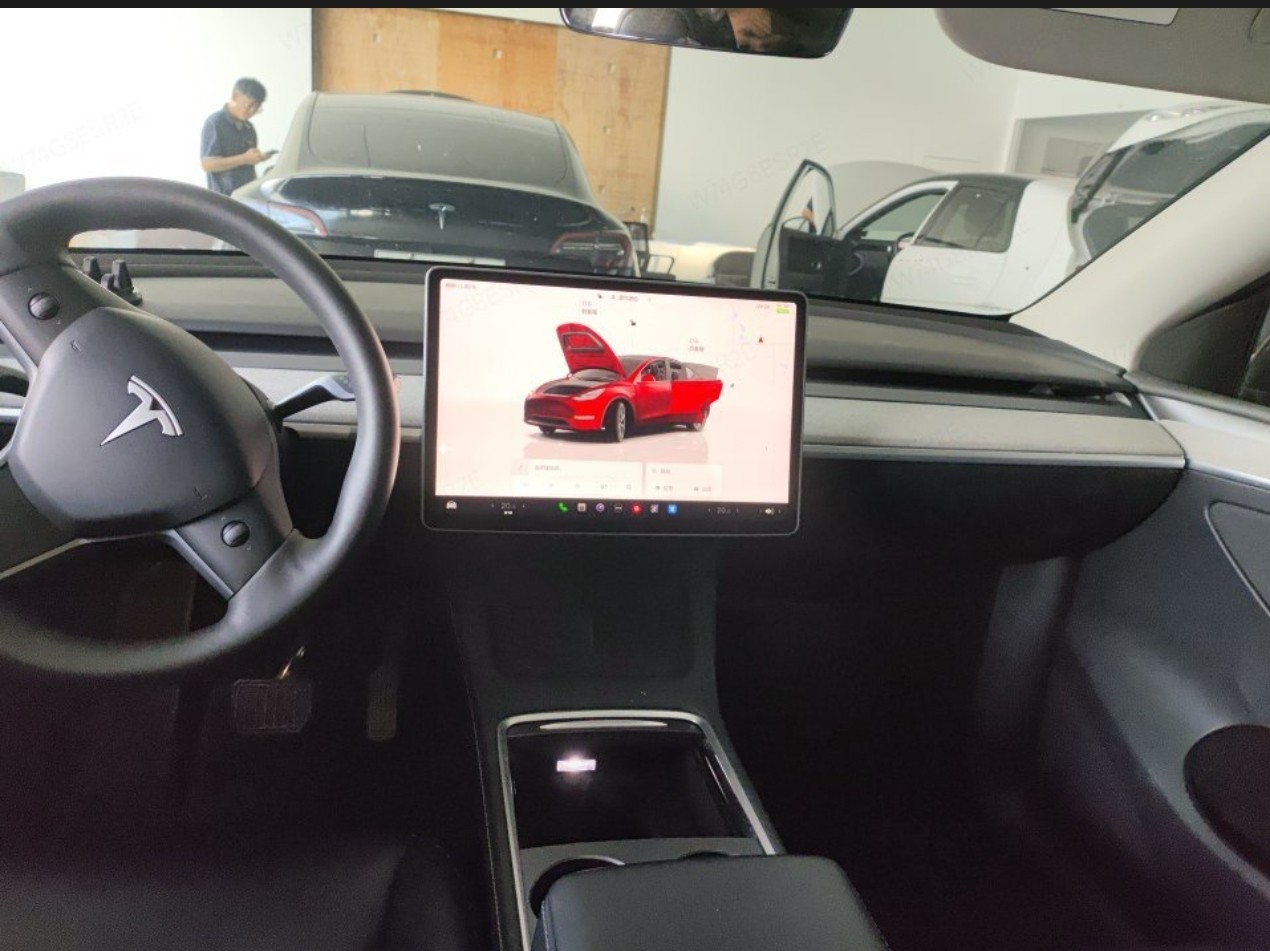 Tesla Model Y 2024 car image #5