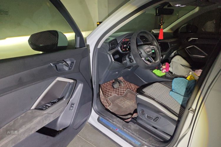 Audi Q3 2022 immagine di auto #18