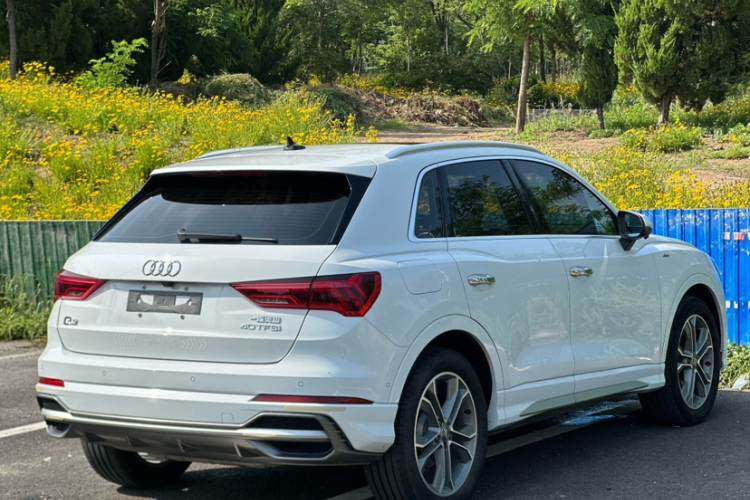Audi Q3 2021 #7 Audi Q3 2021 car image #7