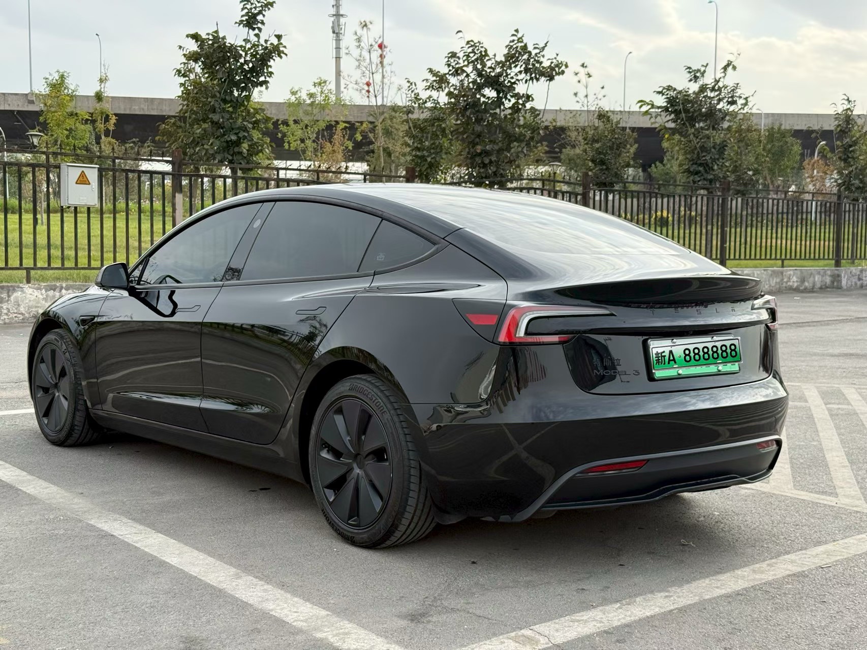 Tesla Model 3 2026 #9 Tesla Model 3 2026 car image #9
