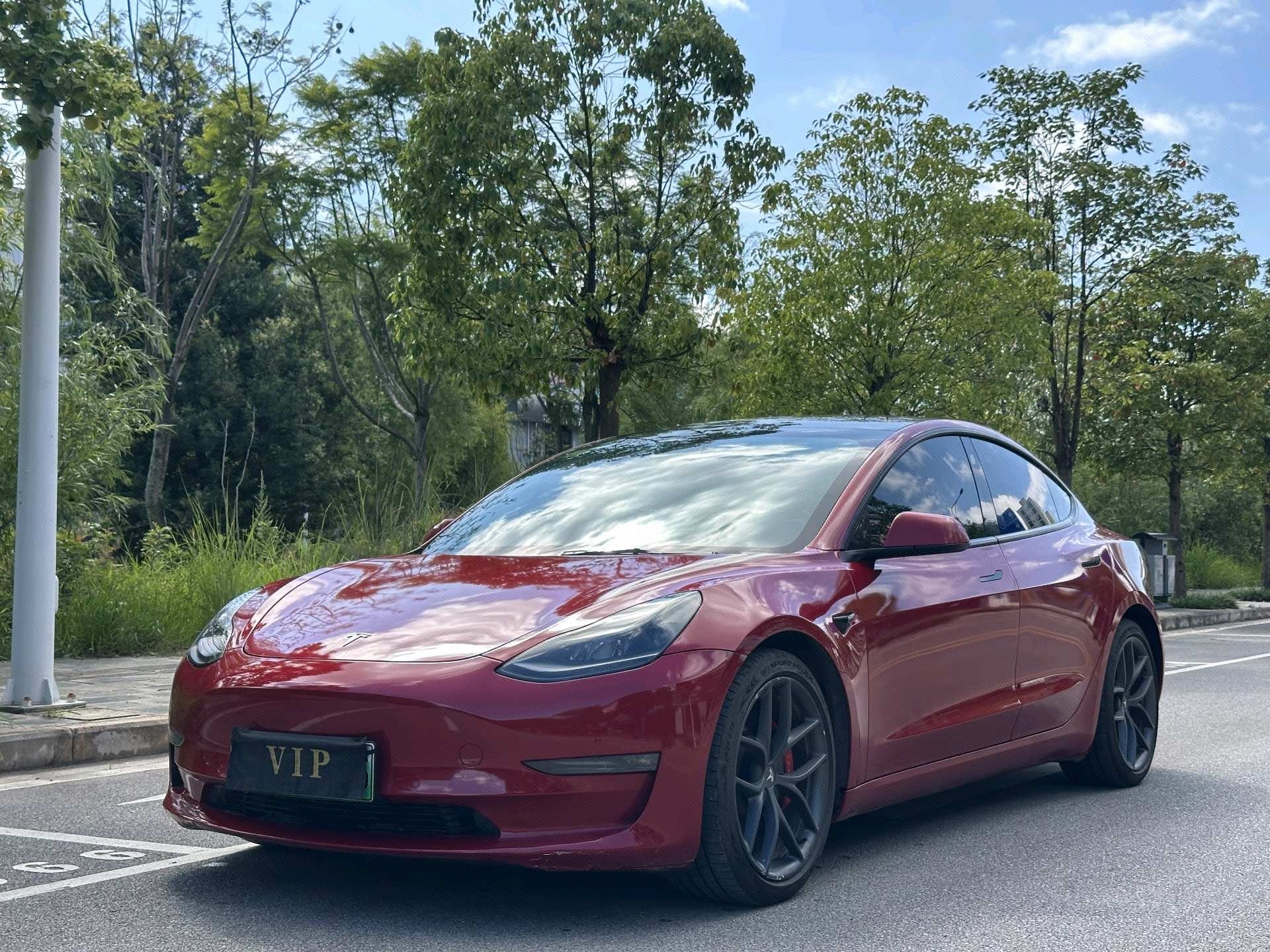Tesla Model 3 2021 car image 