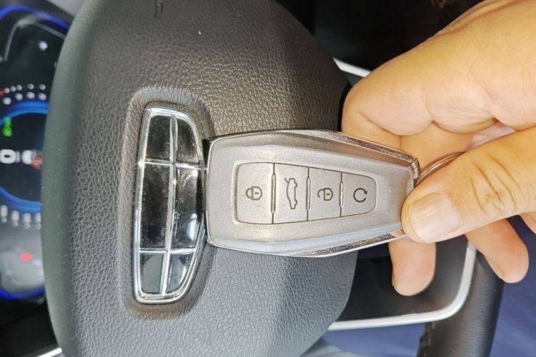GEELY Coolray 2019 car image #9