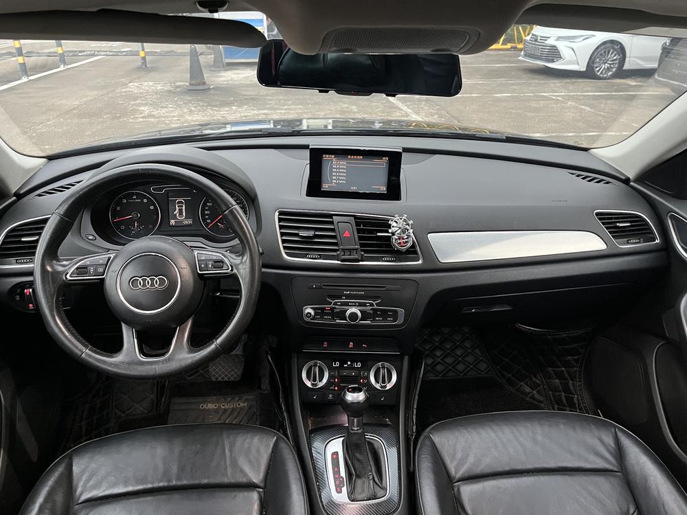 Audi Q3 2014 car image #12