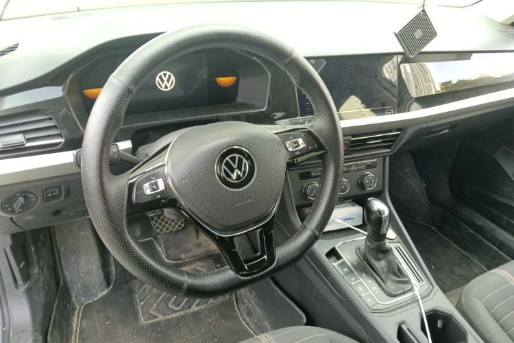 Volkswagen Lavida 2021 car image #11