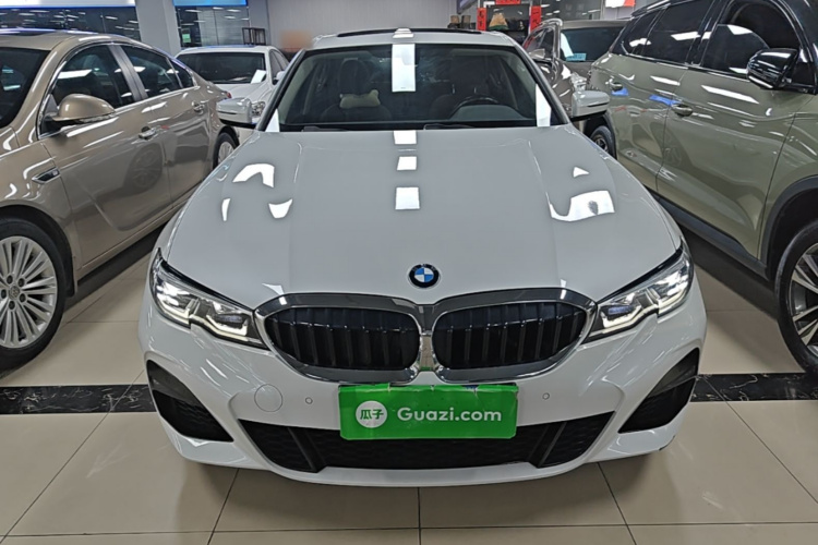BMW 3 Series 2021 car image #3