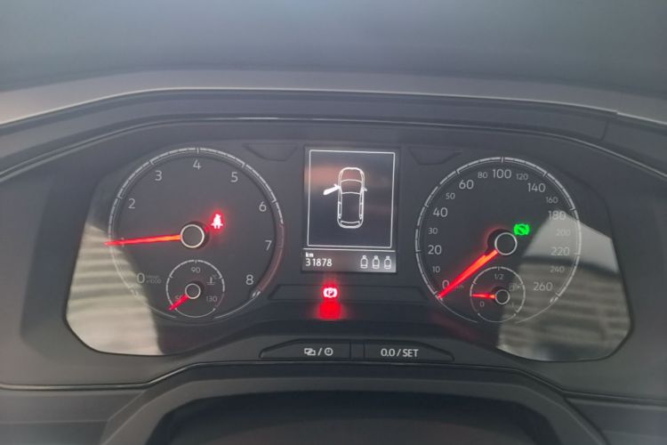 Volkswagen Polo 2021 car image #16