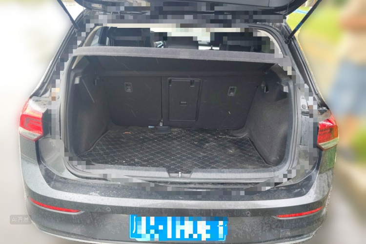 Volkswagen Golf 2021 car image #21