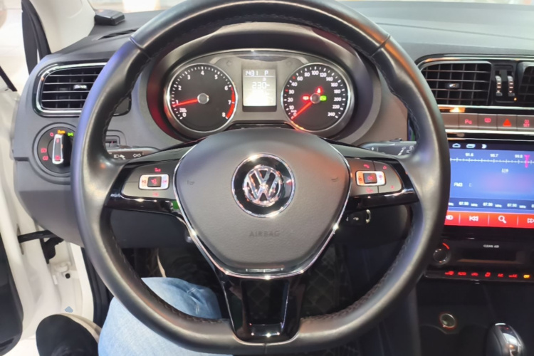 Volkswagen Polo 2017 immagine di auto #15