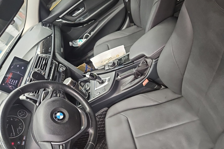 BMW 3 Series 2017 #15 BMW 3 Series 2017 immagine di auto #15