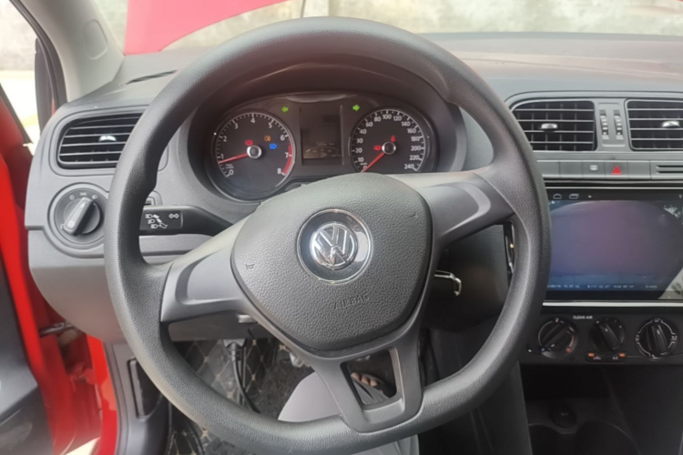 Volkswagen Polo 2017 #11 Volkswagen Polo 2017 car image #11
