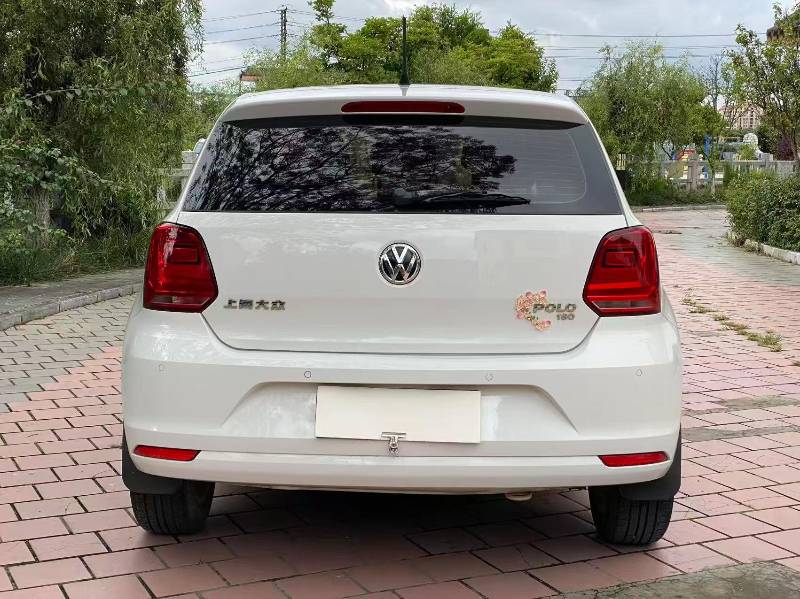 Volkswagen Polo 2016 car image #7