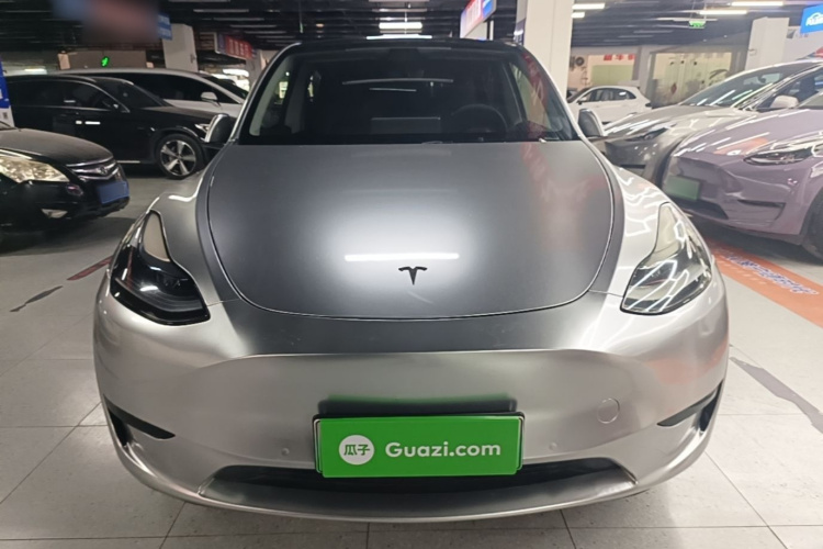 Tesla Model Y 2022 car image #3
