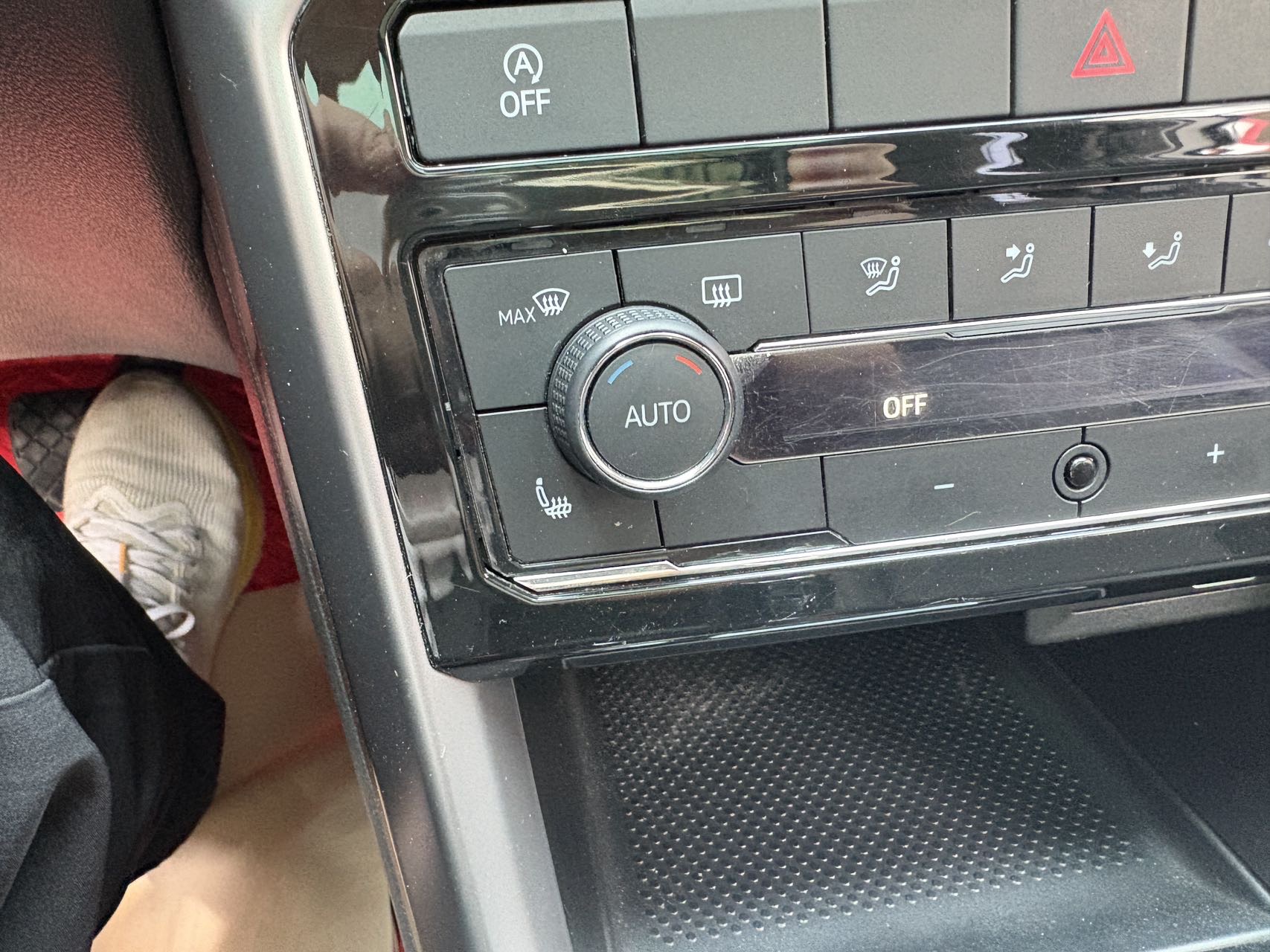 Volkswagen T-Cross 2022 car image #7