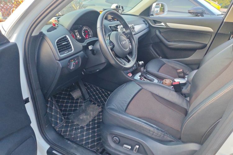 Audi Q3 2019 #19 Audi Q3 2019 car image #19