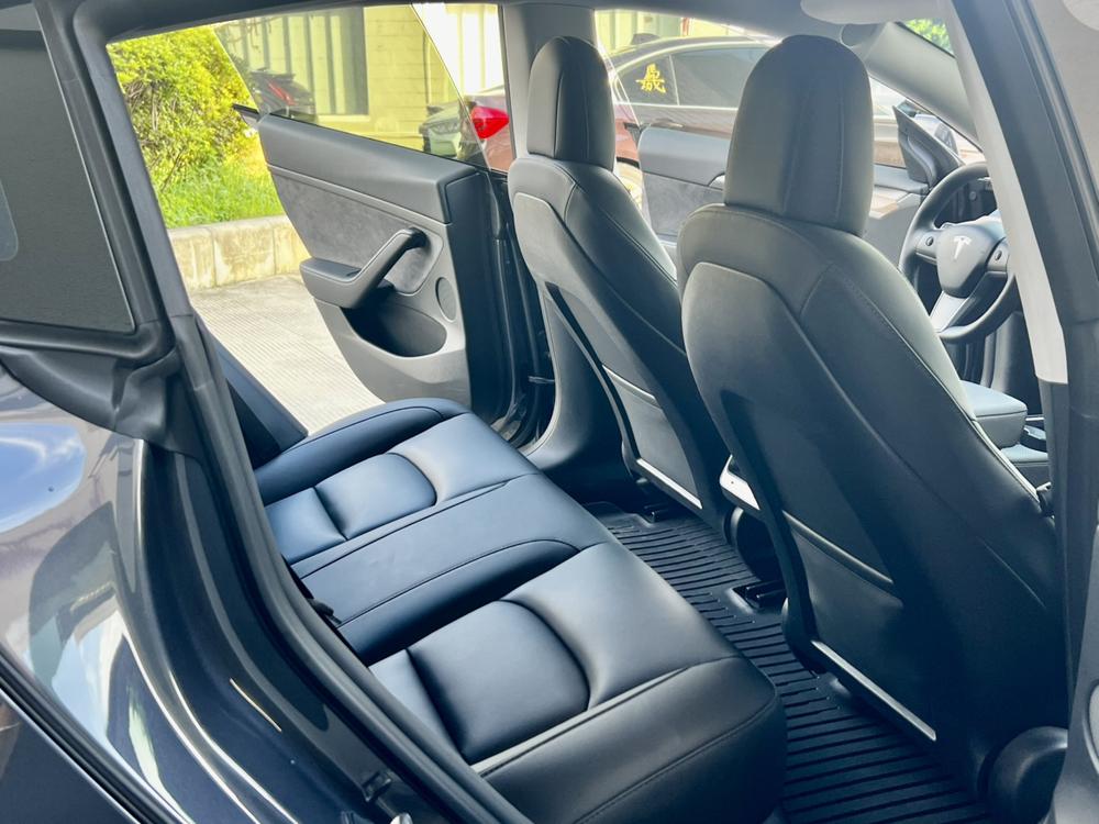 Tesla Model 3 2022 car image #22
