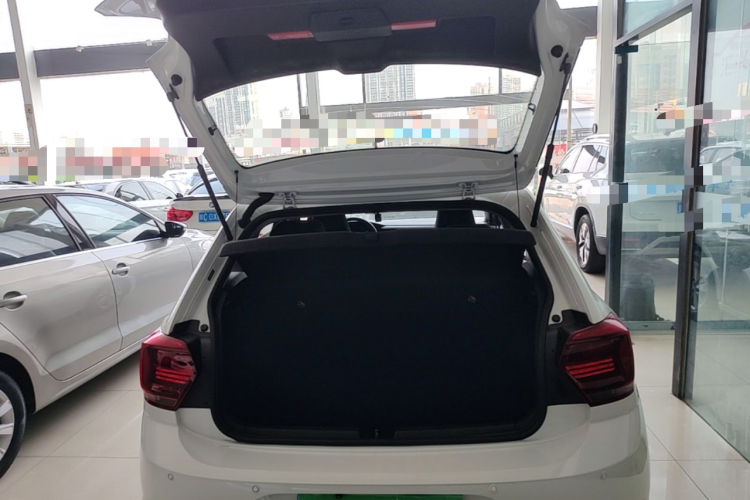 Volkswagen Polo 2023 car image #19