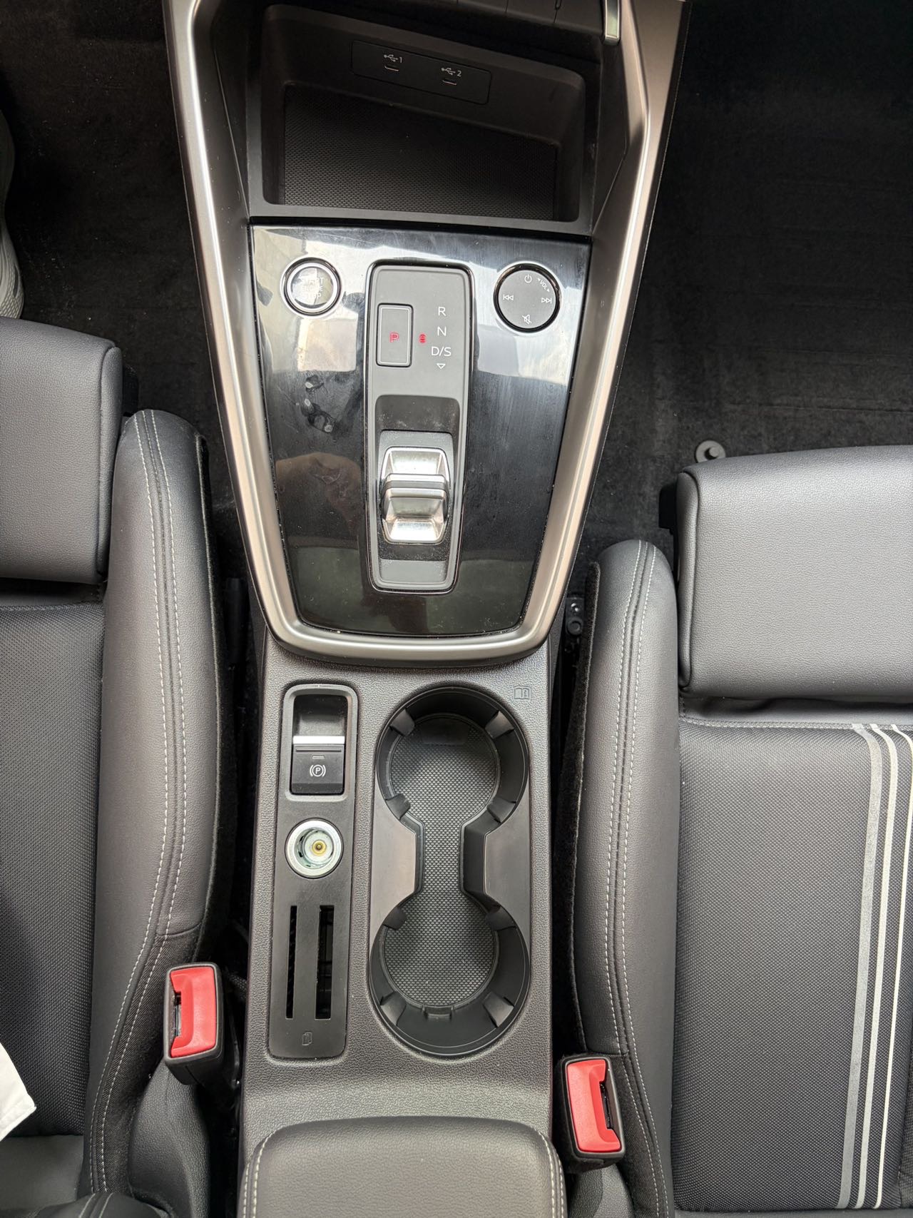 Audi A3 2023 car image #5