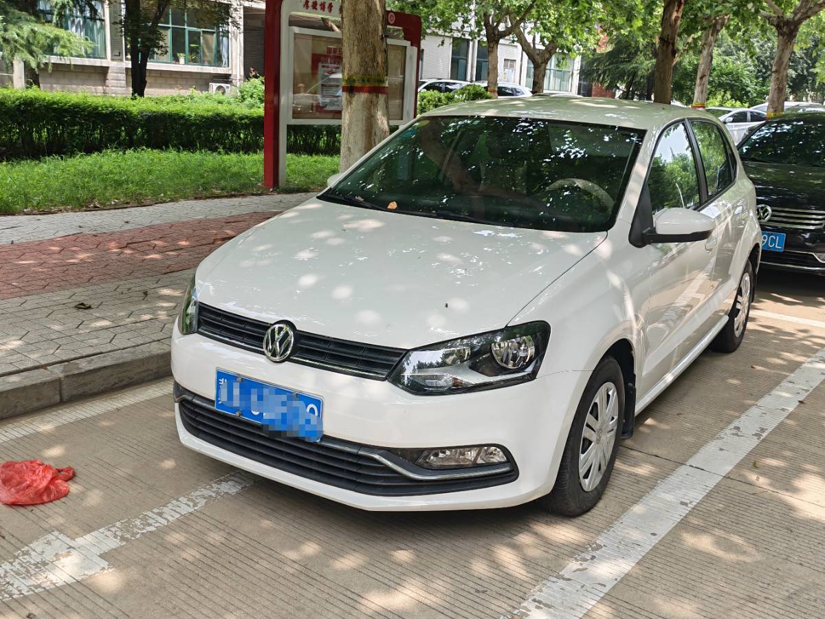 Volkswagen Polo 2016 car image 