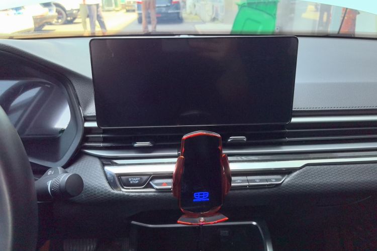 GEELY Emgrand 2022 immagine di auto #13