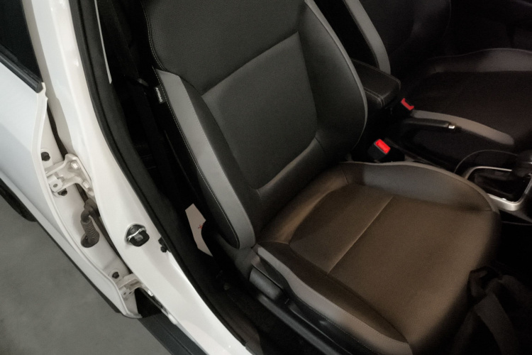 起亚 奕跑 2023 汽车图片 #24