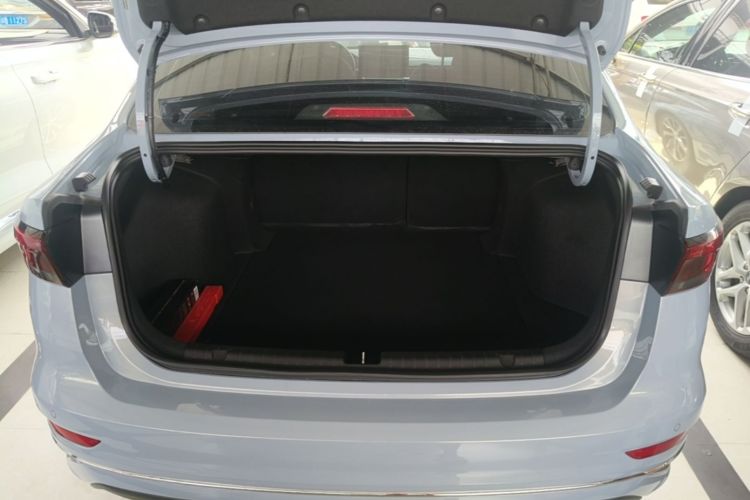 GEELY Emgrand 2023 car image #19