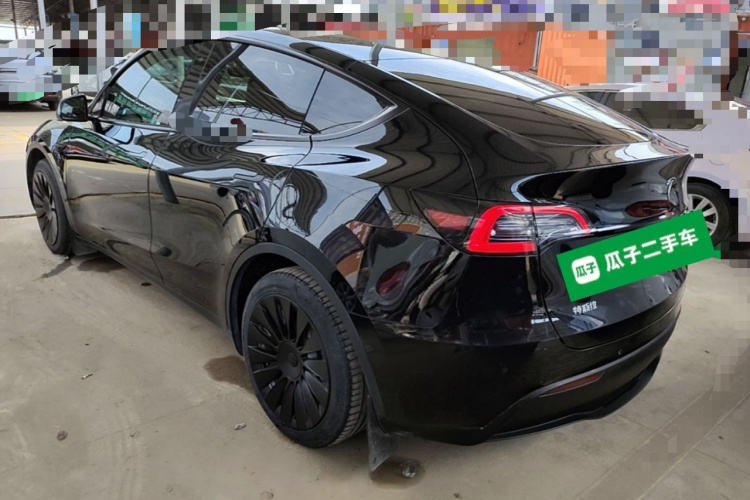 Tesla Model Y 2023 #7 Tesla Model Y 2023 car image #7