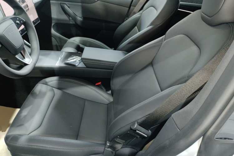 Tesla Model Y 2026 car image #15