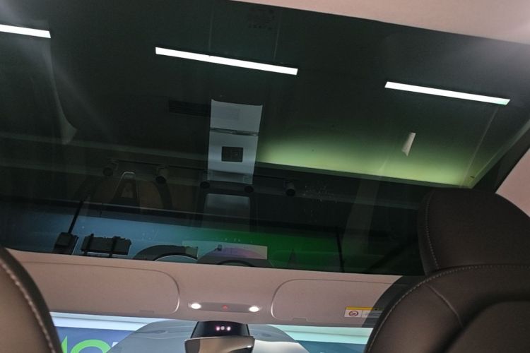 Tesla Model 3 2024 #18 Tesla Model 3 2024 car image #18