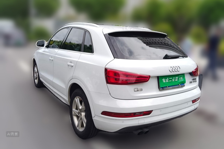Audi Q3 2017 car image #5