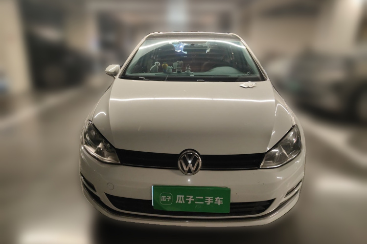 Volkswagen Golf 2014 car image #3