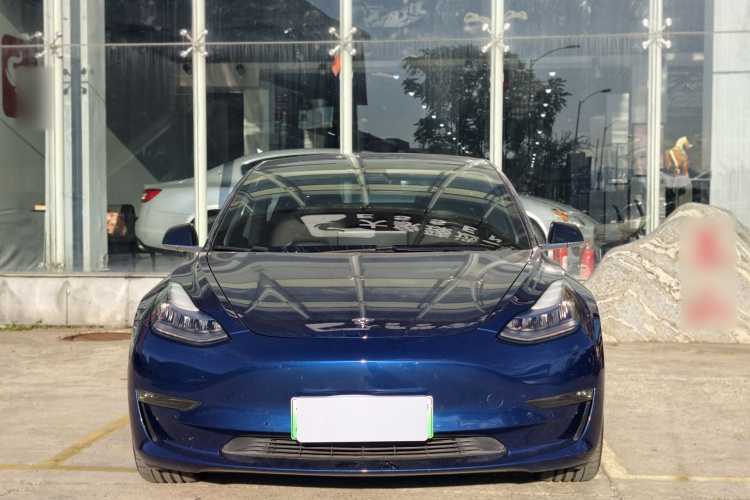 Tesla Model 3 2020 car image #3
