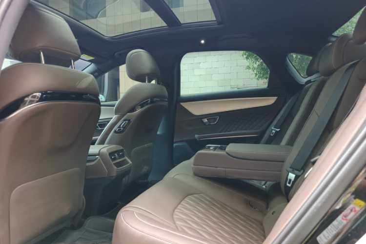 2024 car image #11
