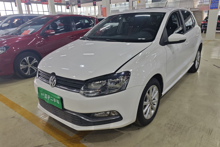 Volkswagen Polo 2018 car image #2