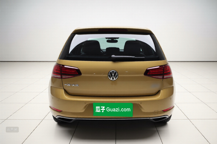 Volkswagen Golf 2018 car image #6