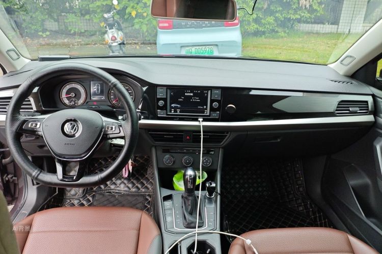 Volkswagen Lavida 2018 car image #11