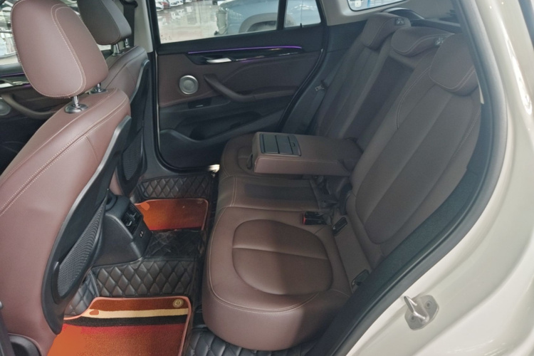 BMW X1 2021 #13 BMW X1 2021 immagine di auto #13