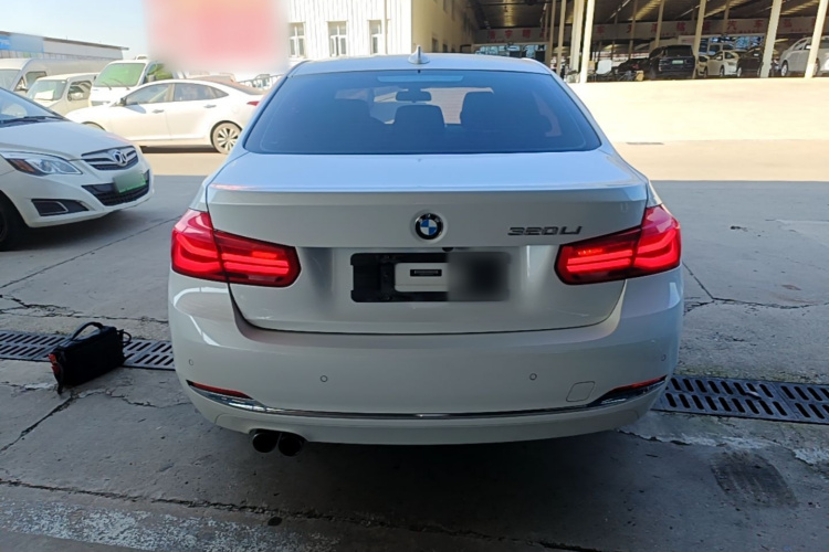 BMW 3 Series 2017 #6 BMW 3 Series 2017 car image #6