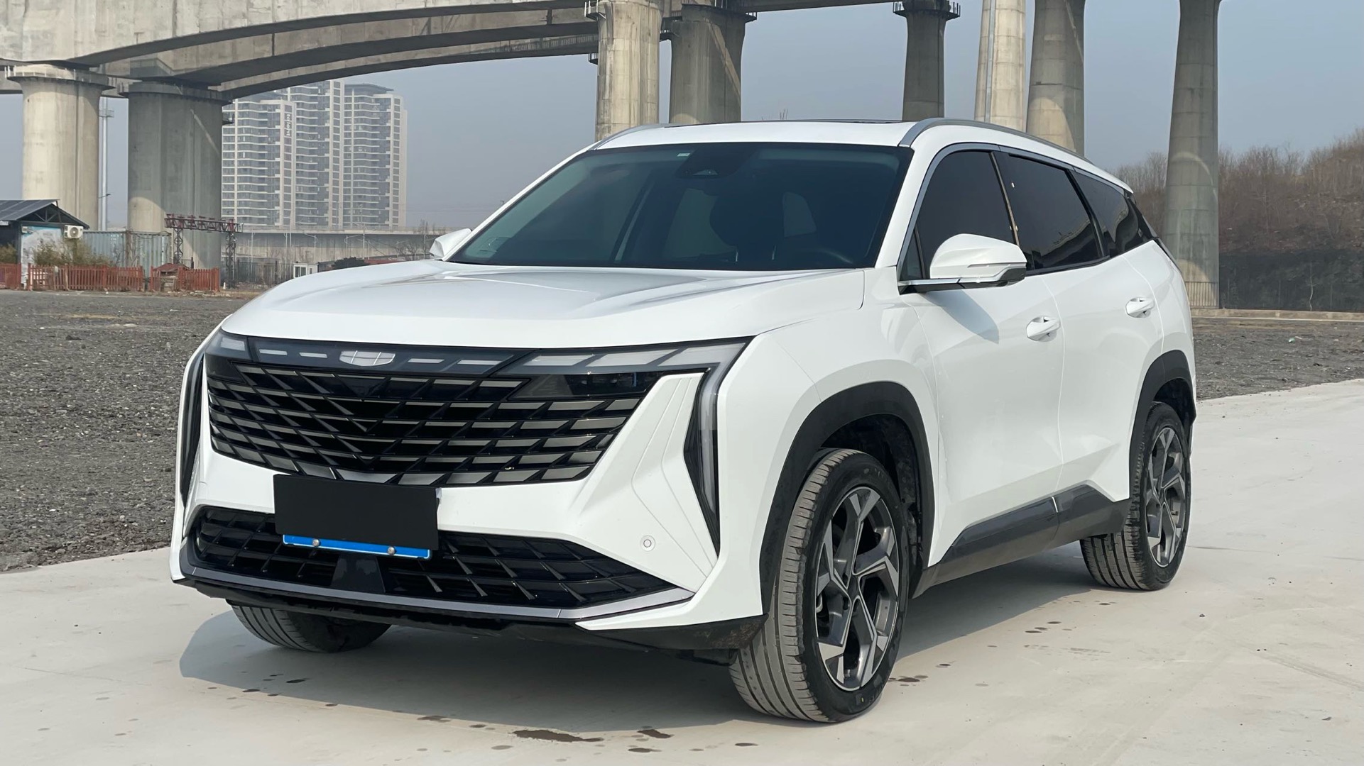 GEELY Boyue L 2024 GEELY Boyue L 2024 car image