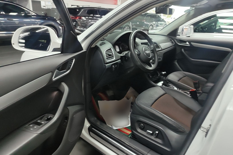 Audi Q3 2019 #16 Audi Q3 2019 car image #16