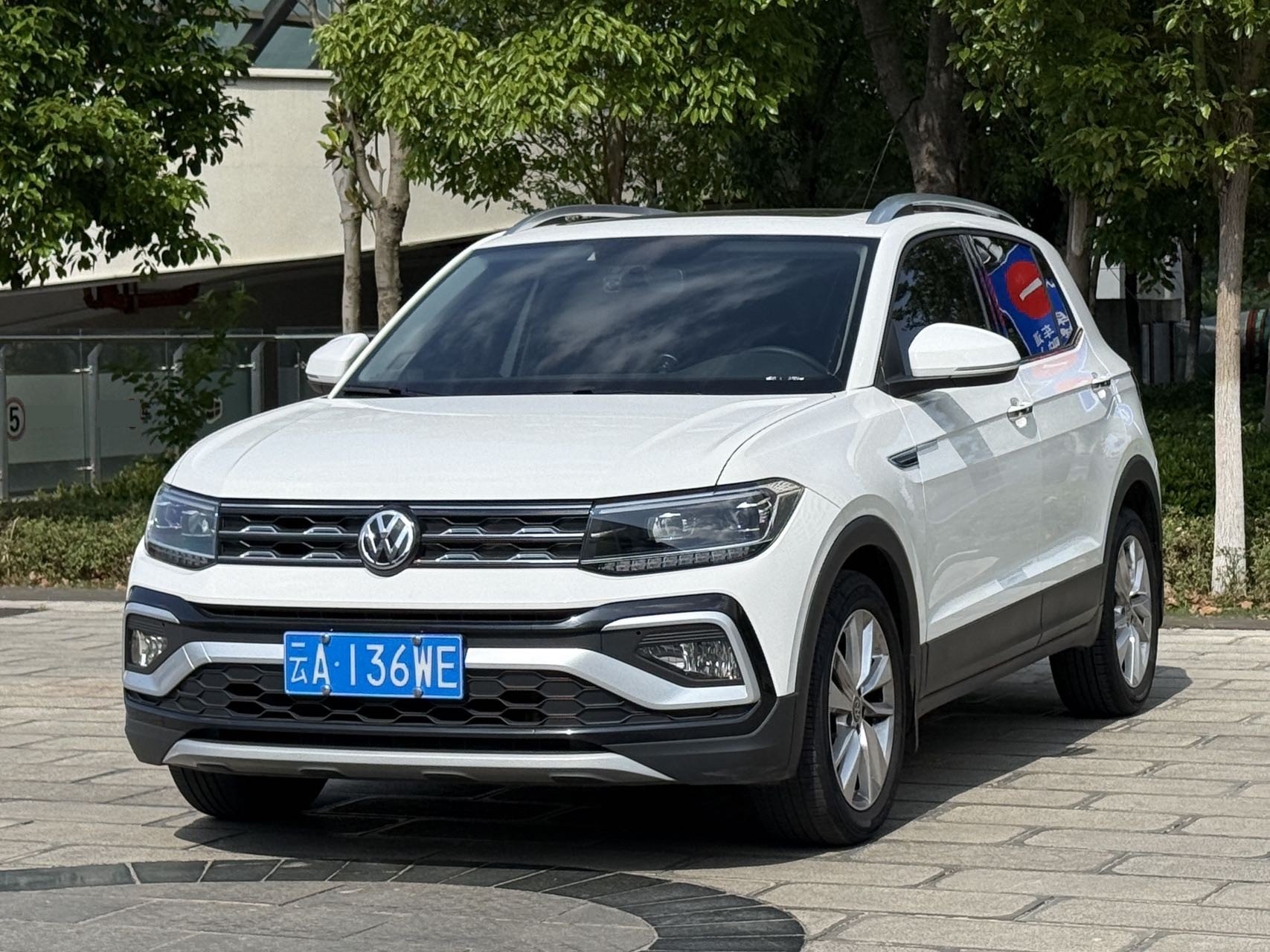 2019 2019 car image
