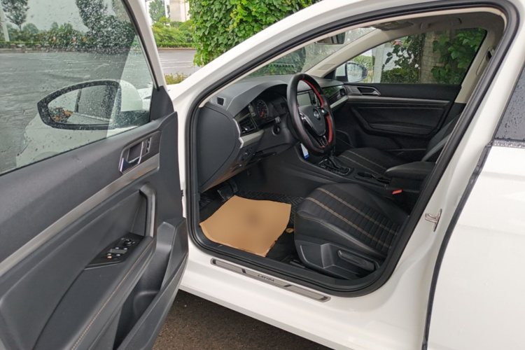 Volkswagen Lavida 2020 car image #16